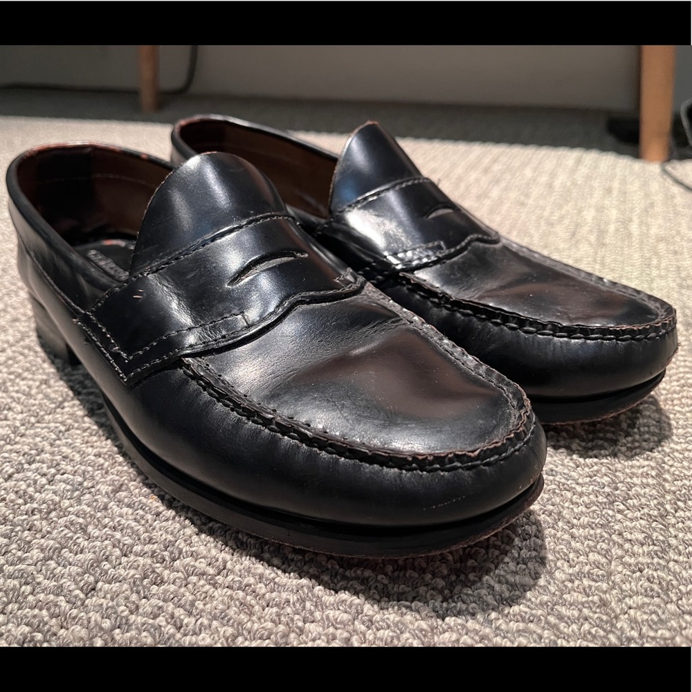 Bass Weejuns black leather loafer size 8.5 mens